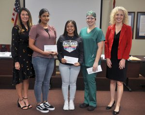 Dental Hygiene and dental assisting students with Tami Cullens (left) and Jamie Bateman (right)